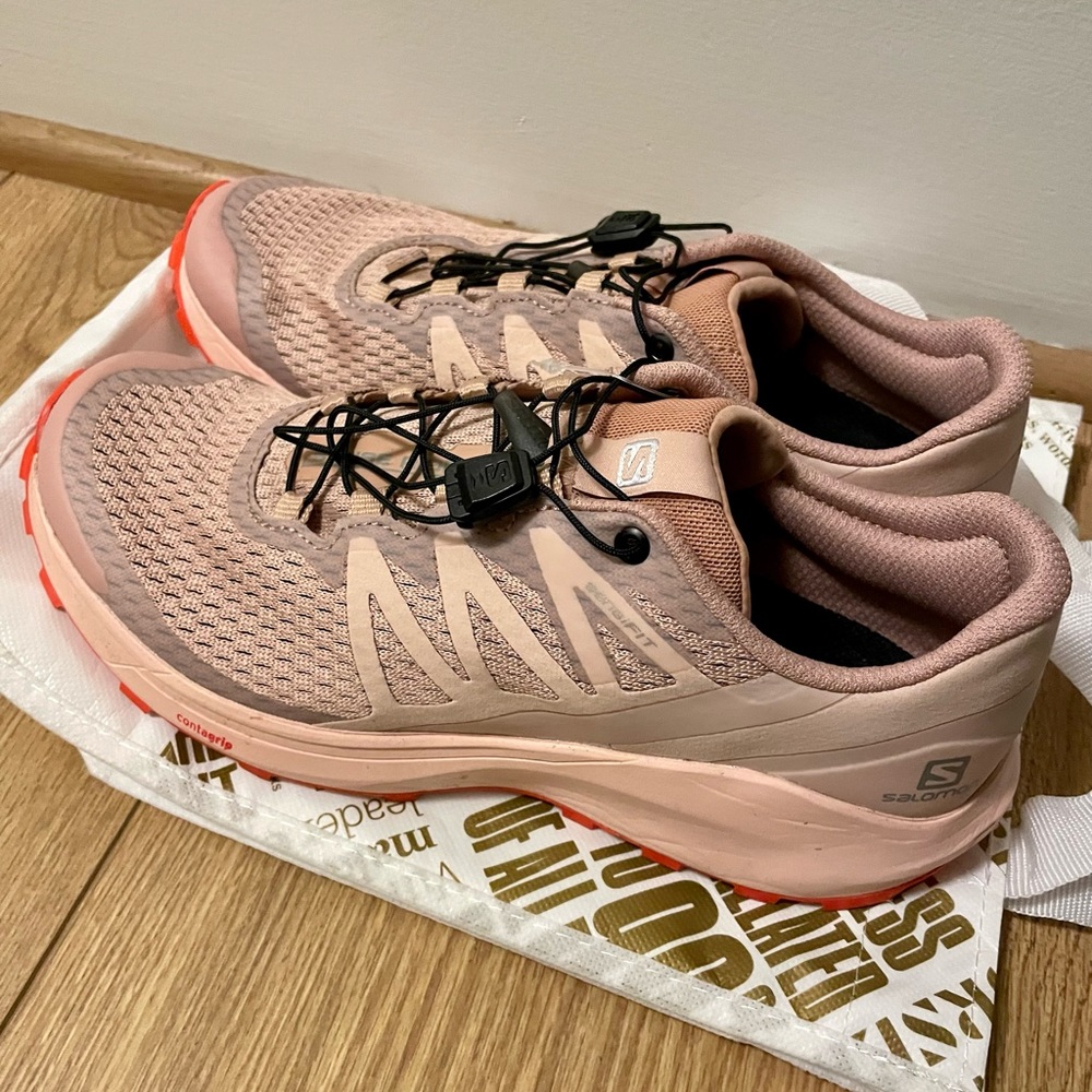 Salomon trail sneakers